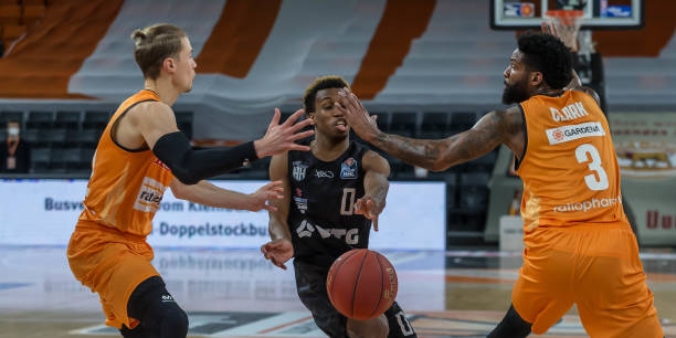 但社交媒体 但社交媒体